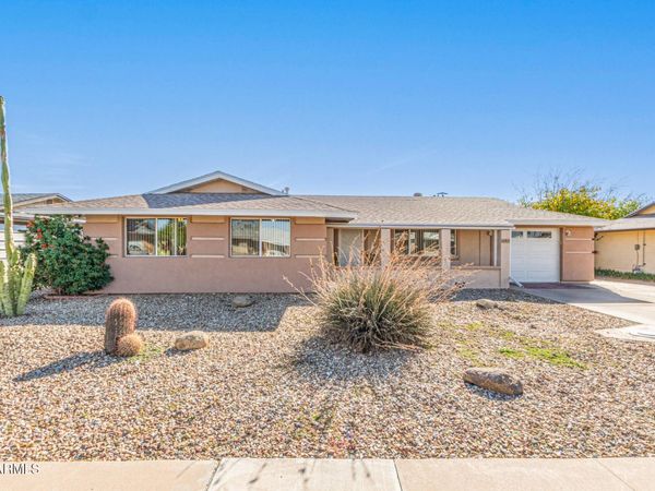 11811 N DESERT HILLS Drive W, Sun City, AZ 85351