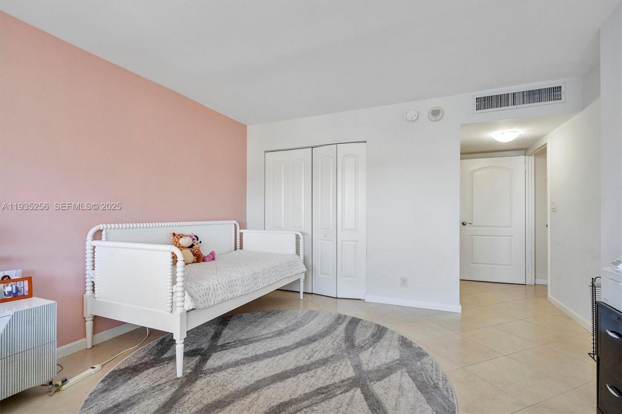 100 Golden Isles Dr , Unit 1201, Hallandale Beach, FL 33009 Photo