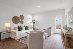 318 Feldspar Lane photo 4