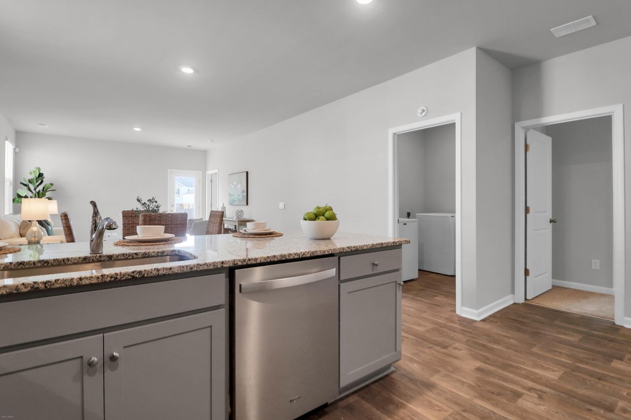 318 Feldspar Lane Photo 8