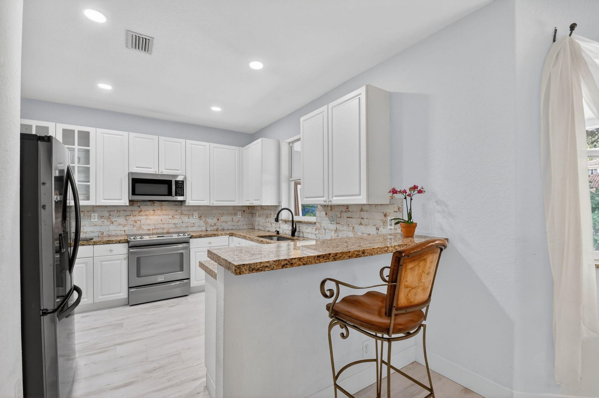 1605 E Classical Boulevard, Delray Beach, FL 33445 Photo