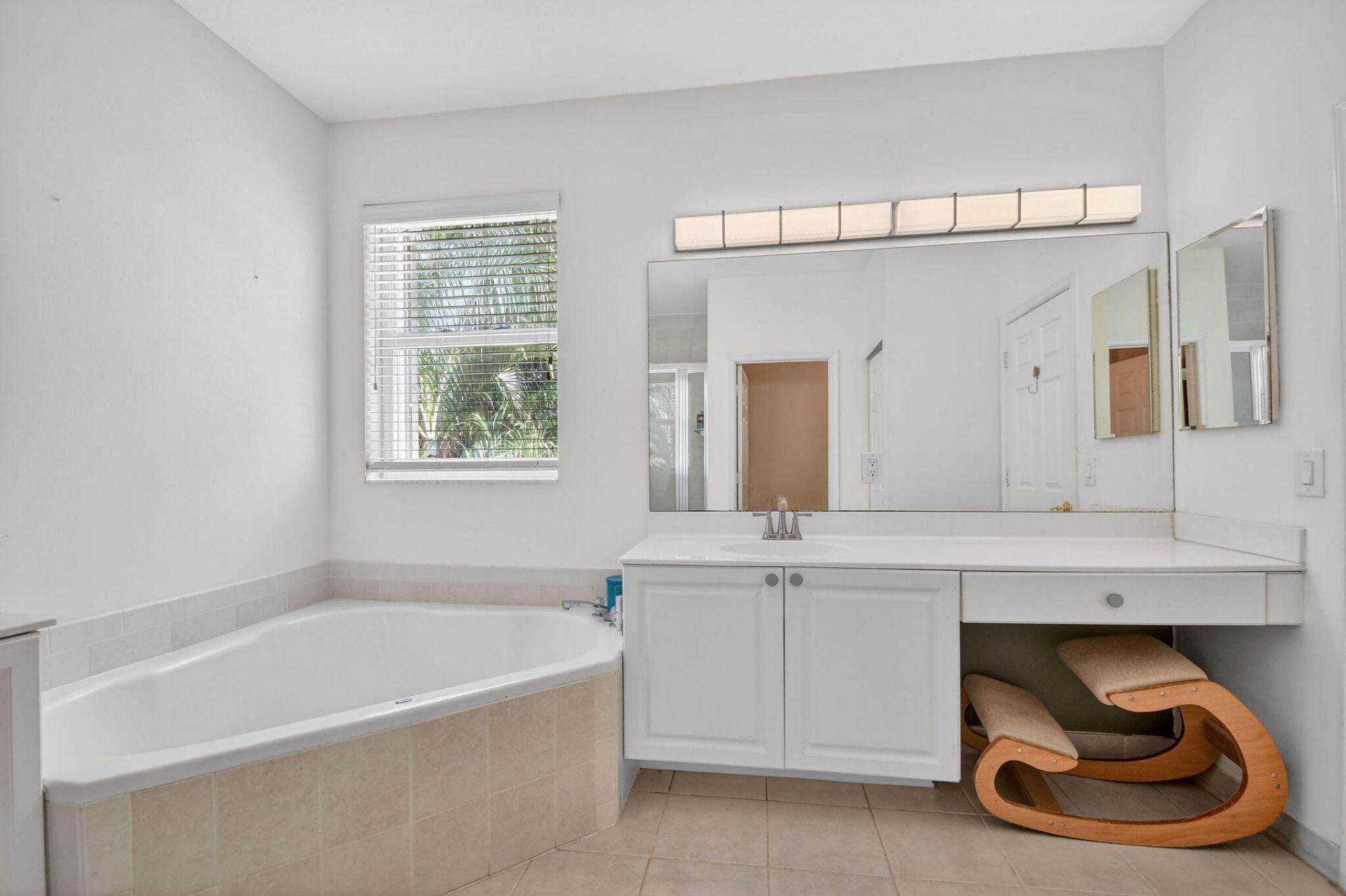 1605 E Classical Boulevard, Delray Beach, FL 33445 Photo