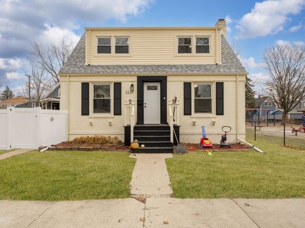 3227 Harrison Avenue, Brookfield, IL 60513