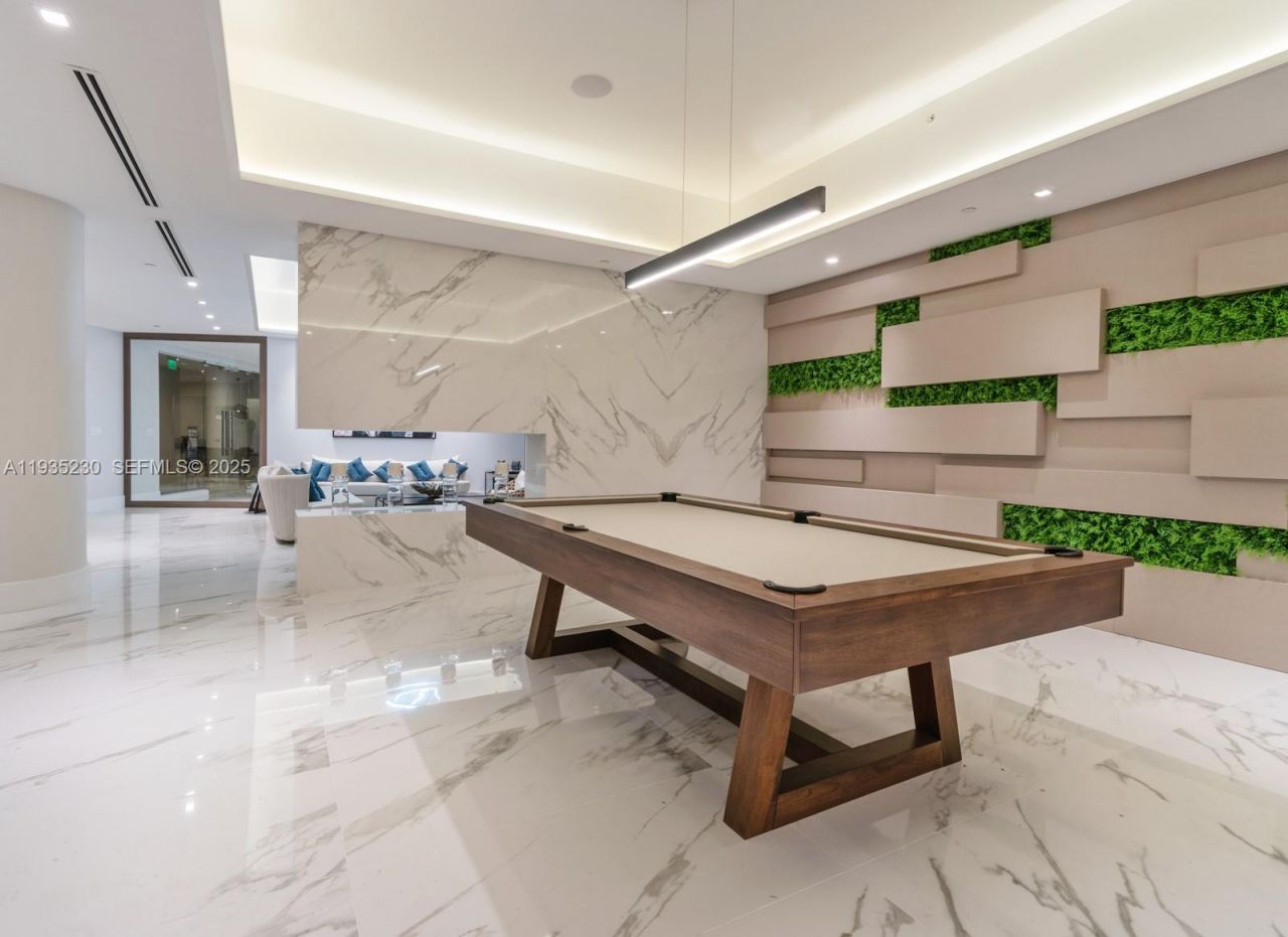 1000 W Island Blvd, Unit 3002, Aventura, FL 33160 Photo