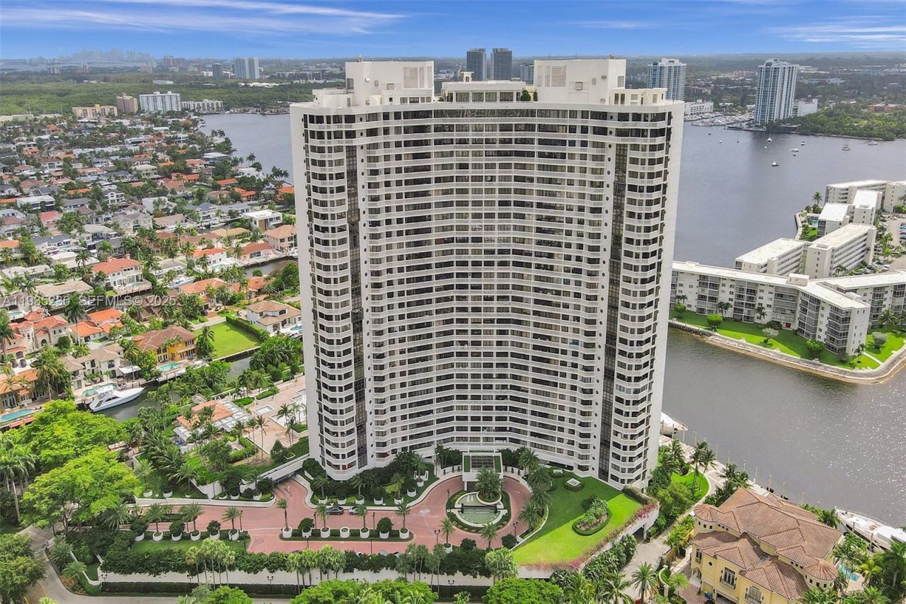 1000 W Island Blvd, Unit 3002, Aventura, FL 33160 Photo