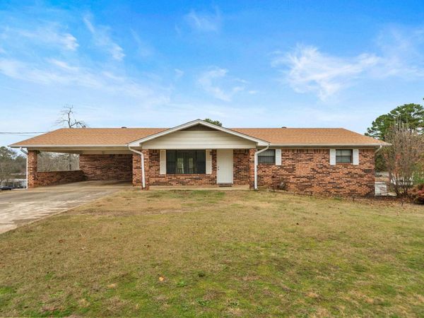 220 Lockhaven Point, Hot Springs, AR 71913