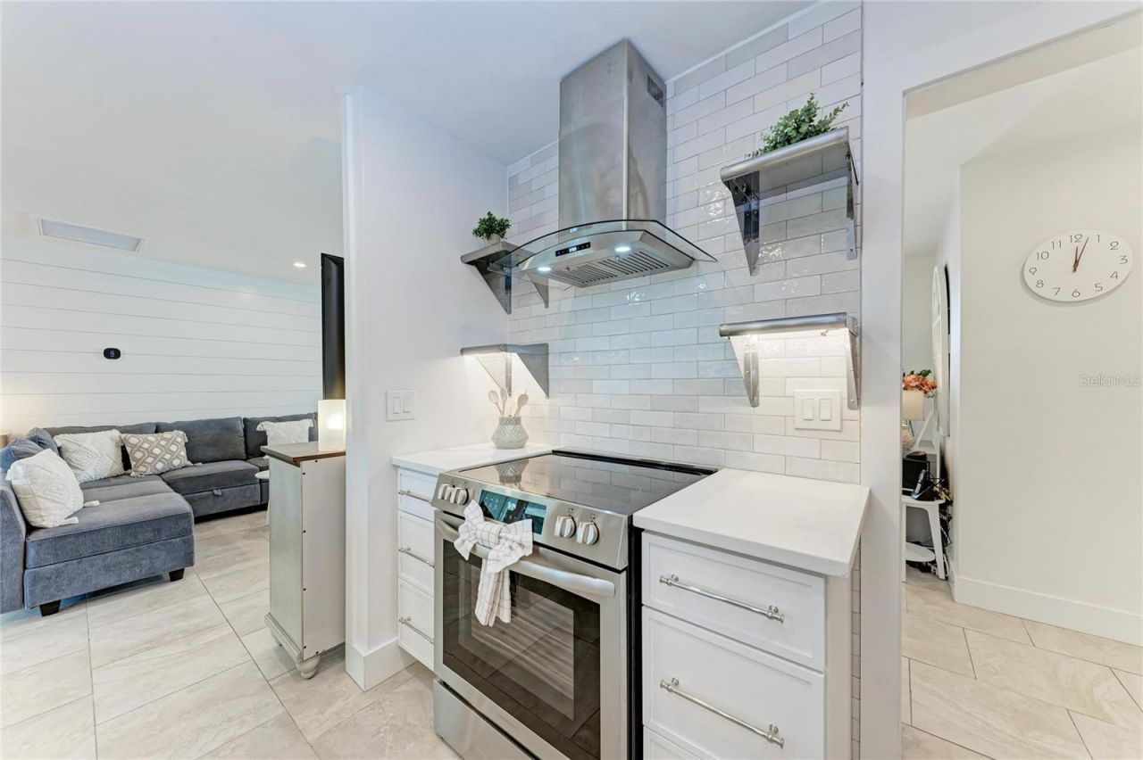 57 N Shore Drive, Anna Maria, FL 34216 Photo