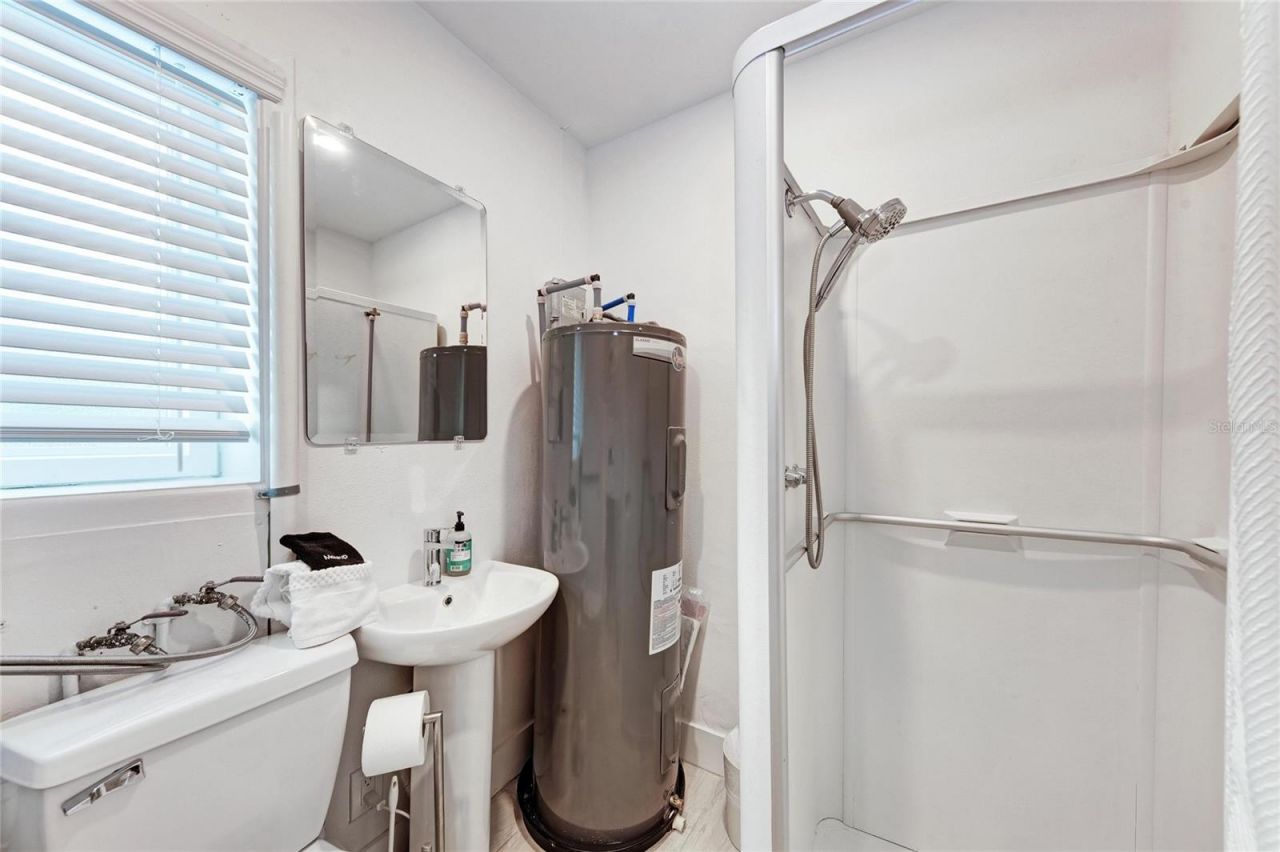 57 N Shore Drive, Anna Maria, FL 34216 Photo