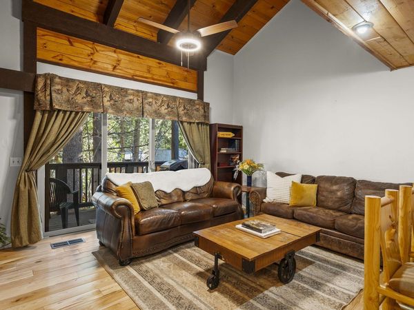 2755 North Lake Boulevard, Tahoe City, CA 96145