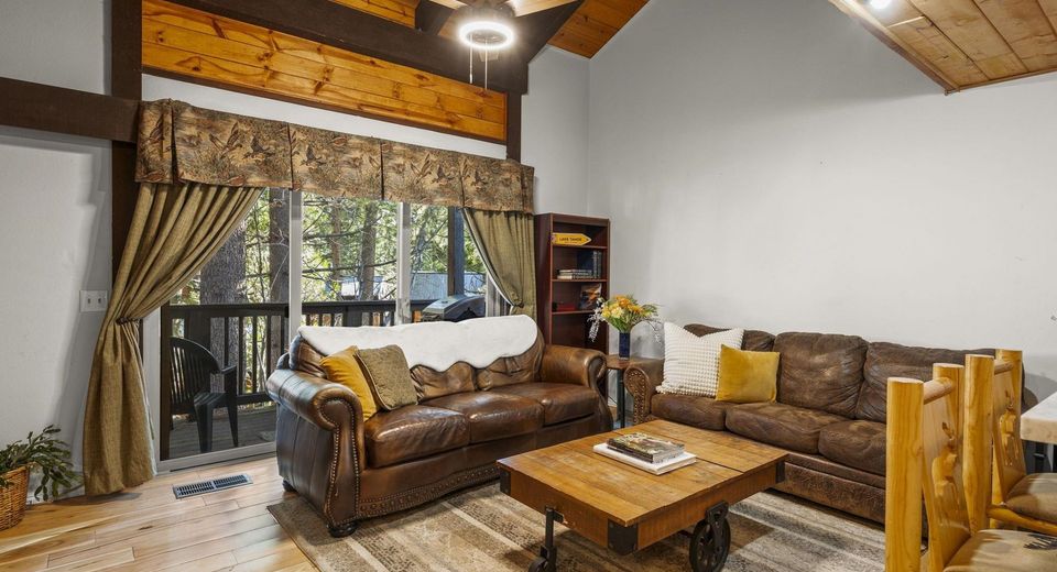 2755 North Lake Boulevard, Tahoe City, CA 96145 Photo