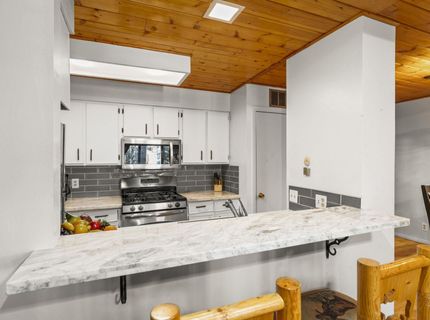 2755 North Lake Boulevard, Tahoe City, CA 96145 Photo