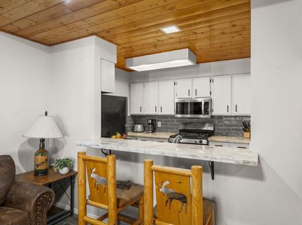 2755 North Lake Boulevard, Tahoe City, CA 96145 Photo