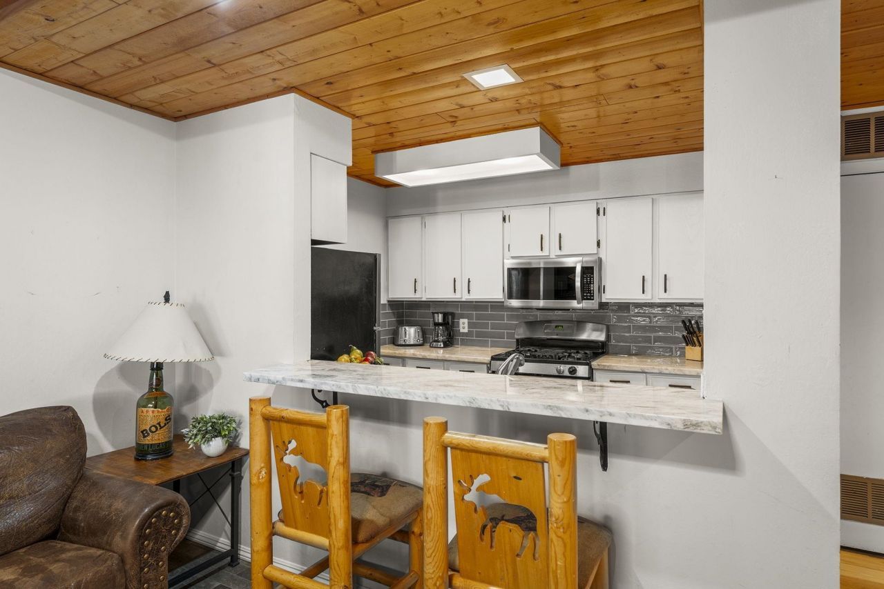 2755 North Lake Boulevard, Tahoe City, CA 96145 Photo