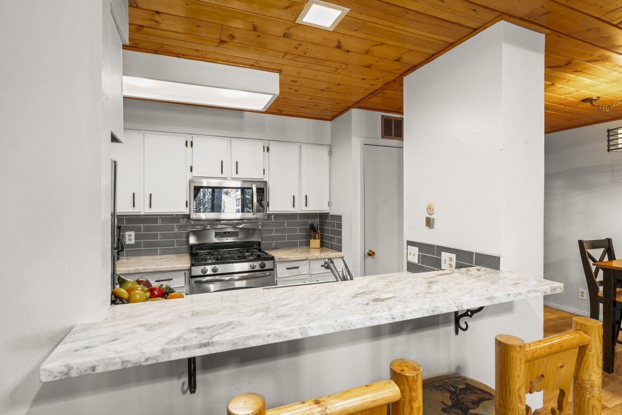 2755 North Lake Boulevard, Tahoe City, CA 96145 Photo