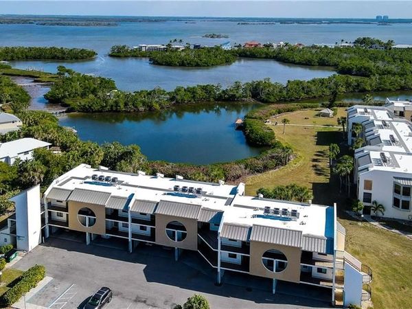 21490 Bay Village DR, Unit 264, FORT MYERS BEACH, FL 33931
