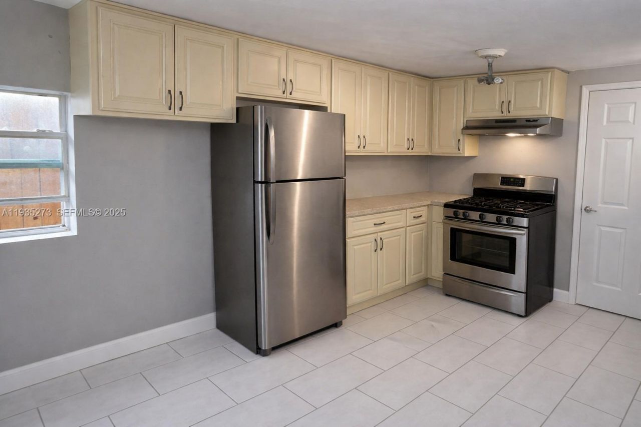 9407 NW 4th Ave, Miami, FL 33150 Photo