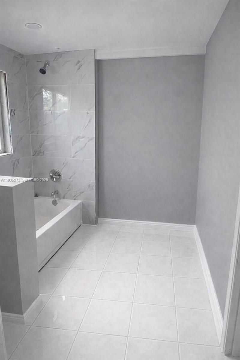 9407 NW 4th Ave, Miami, FL 33150 Photo