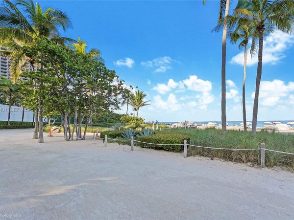9559 Collins Ave, Unit S5-F, Surfside, FL 33154