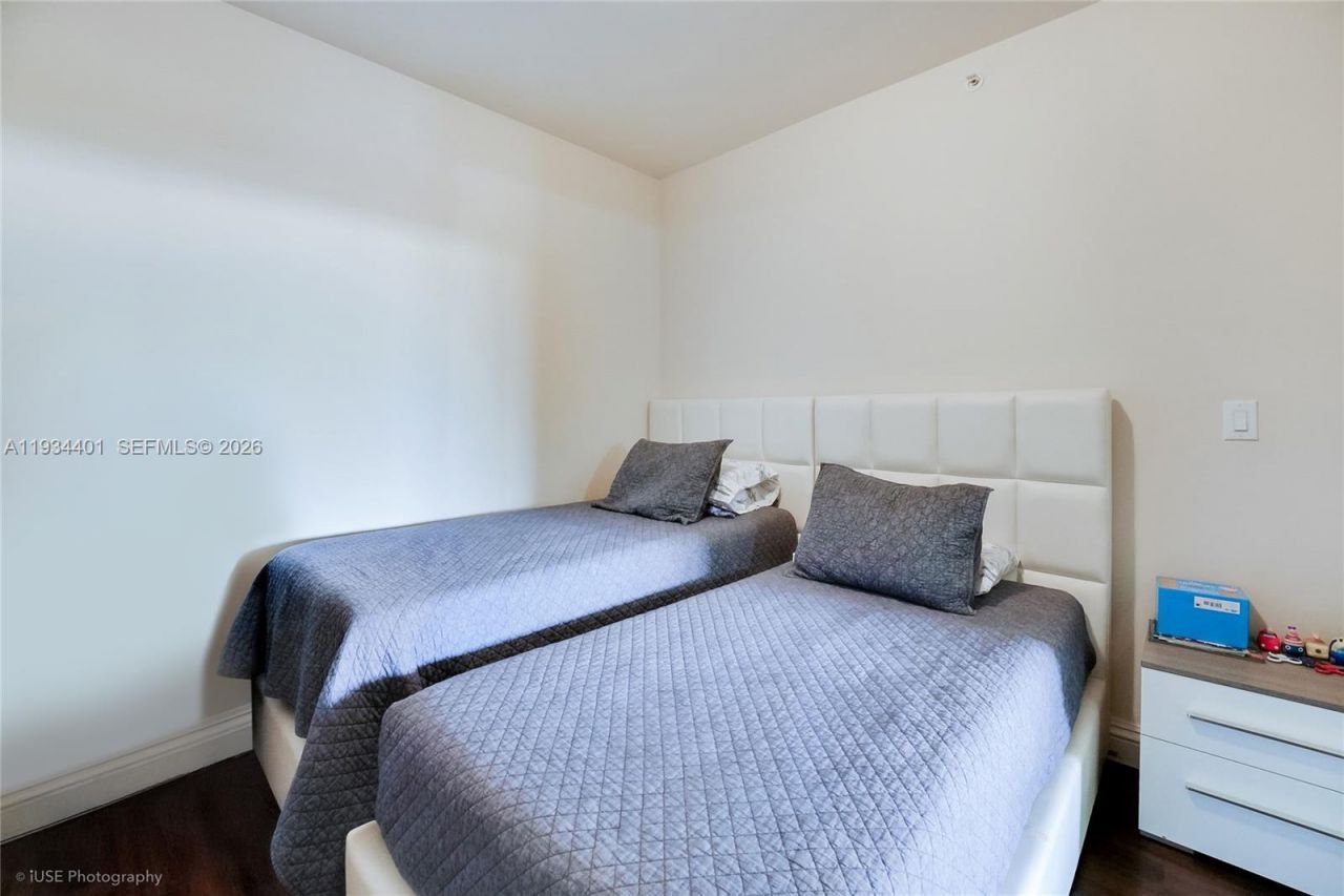 9559 Collins Ave, Unit S5-F, Surfside, FL 33154 Photo