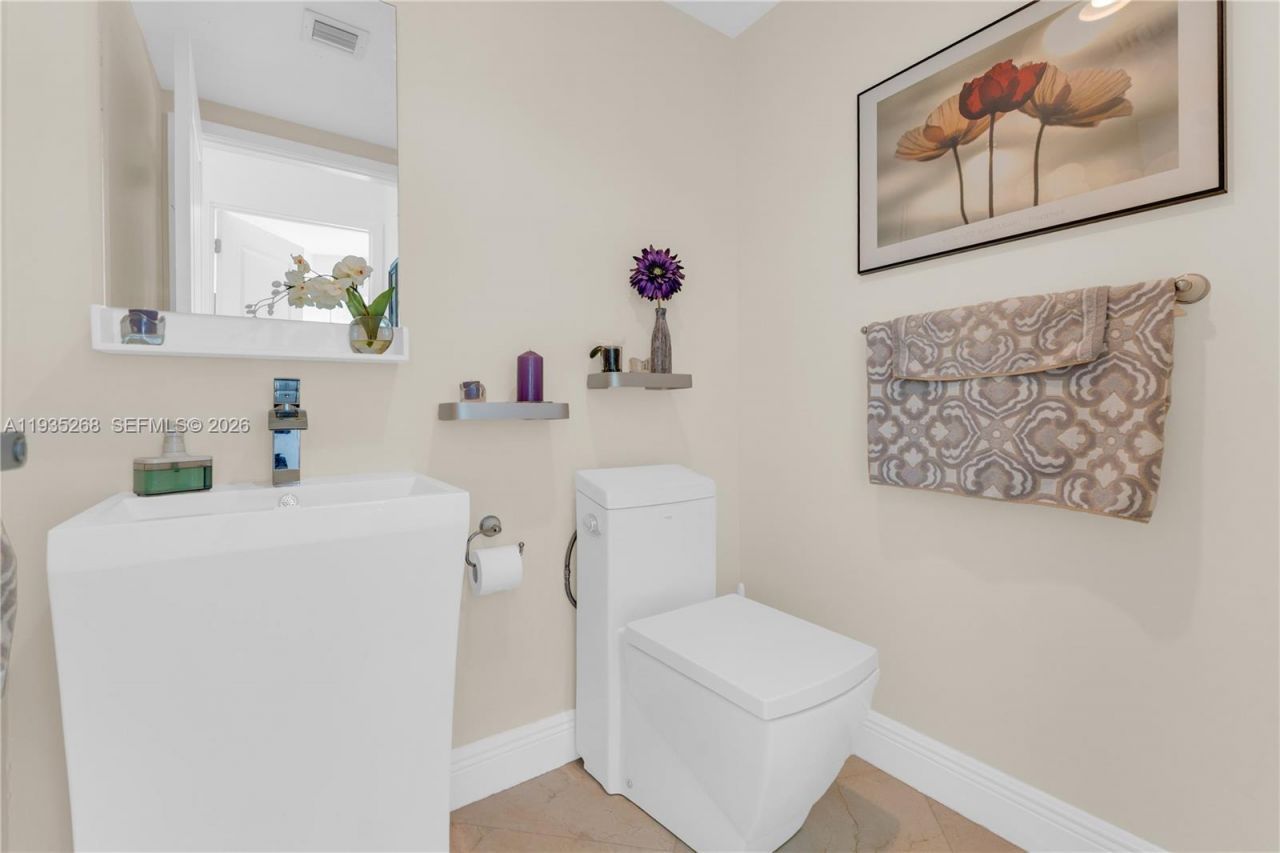 3101 S Ocean Dr, Unit 606, Hollywood, FL 33019 Photo