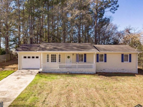 3760 Sunny Hill Drive, Loganville, GA 30052