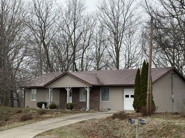 1511 N US-27 Highway, Cynthiana, KY 41031