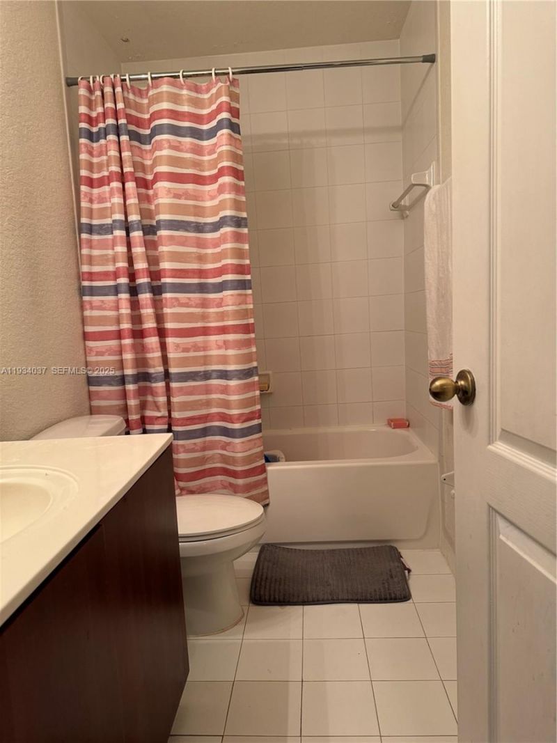 1043 SE 23rd Ave, Homestead, FL 33035 Photo