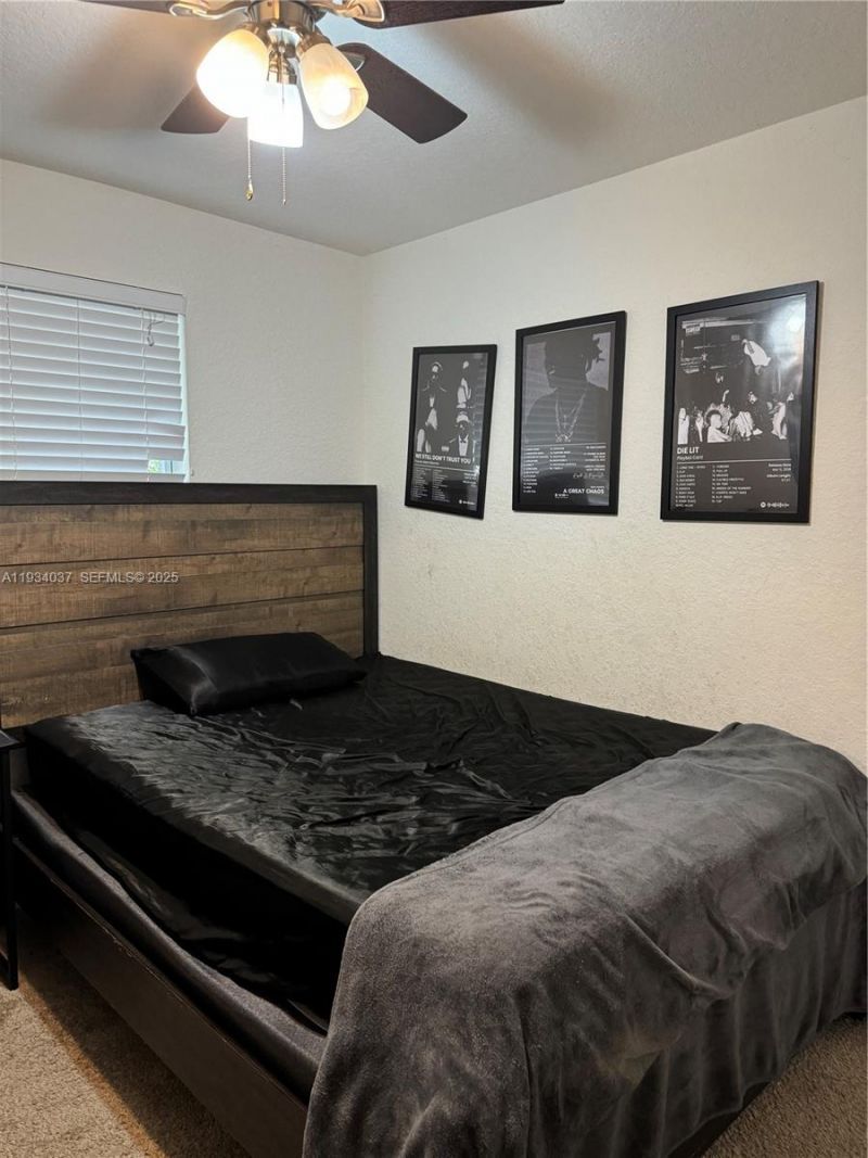 1043 SE 23rd Ave, Homestead, FL 33035 Photo