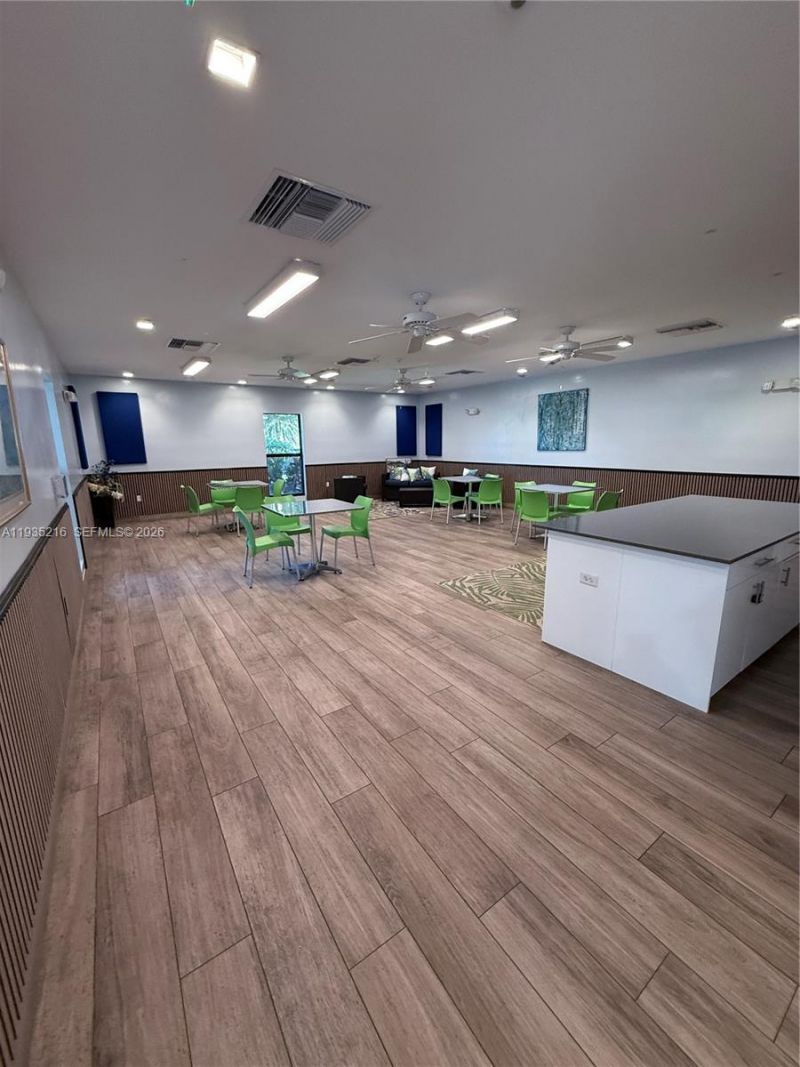 3250 N Palm Aire Dr, Unit 508, Pompano Beach, FL 33069 Photo