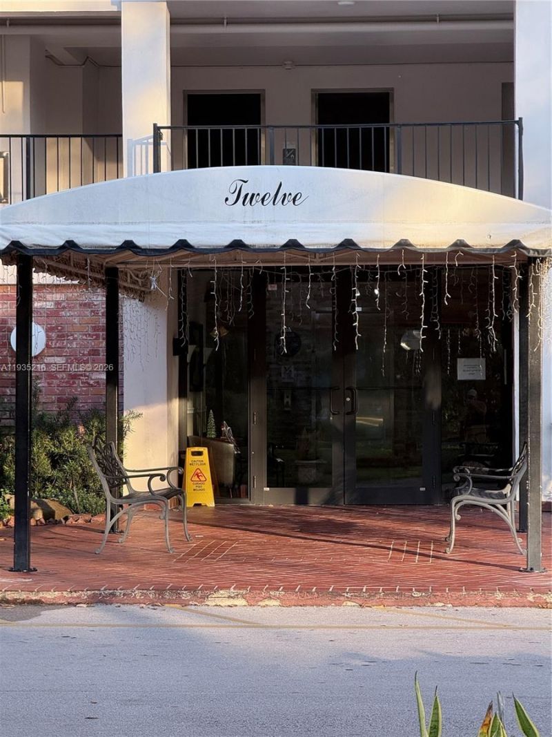 3250 N Palm Aire Dr, Unit 508, Pompano Beach, FL 33069 Photo