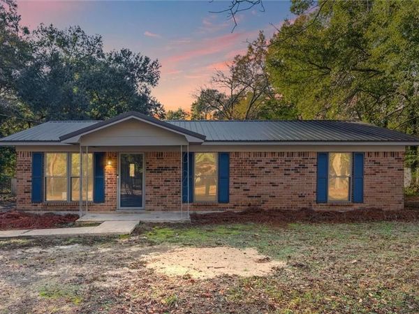 9085 Paula Drive, Semmes, AL 36575