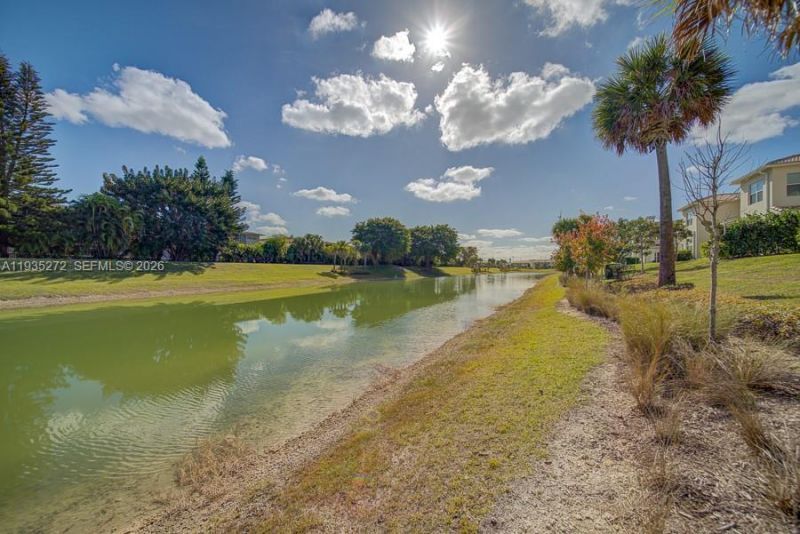 1023 Eucalyptus Dr, Hollywood, FL 33021 Photo