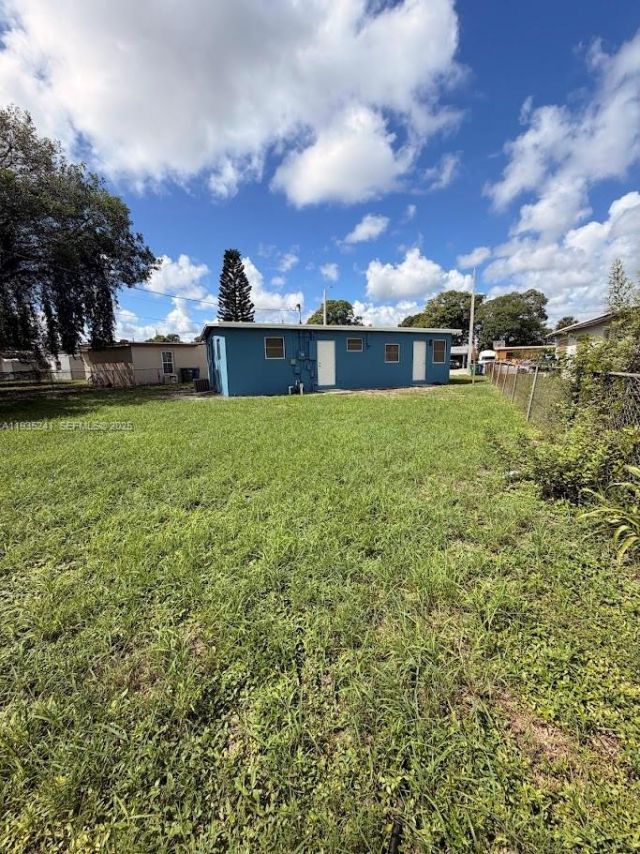 318 NW 30th Terrace, Fort Lauderdale, FL 33311 Photo