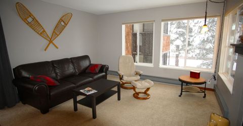 11723 Snowpeak Way, Truckee, CA 96161 Photo