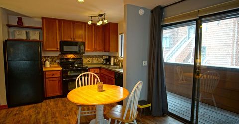 11723 Snowpeak Way, Truckee, CA 96161 Photo