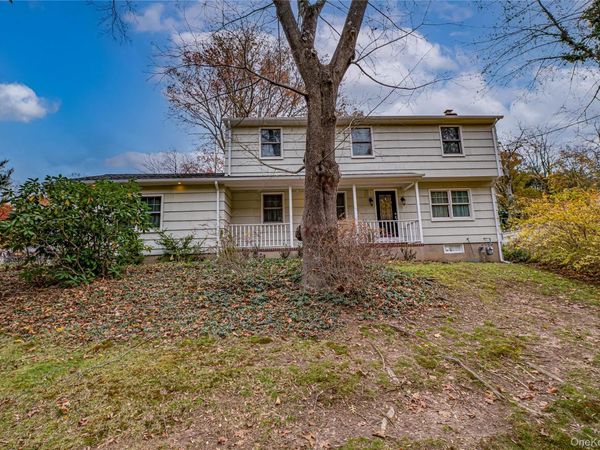 335 Landing Avenue, Smithtown, NY 11787