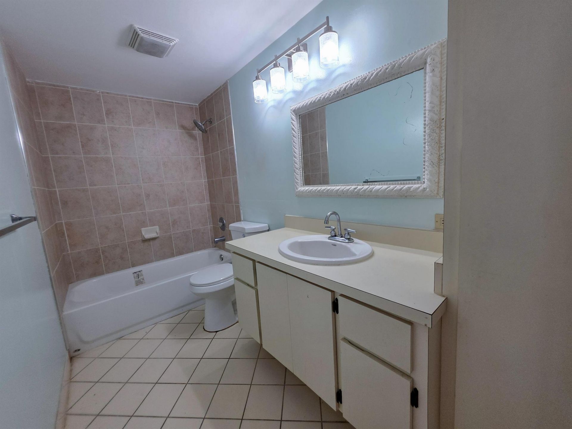 832 Blue Ridge Circle, West Palm Beach, FL 33409 Photo