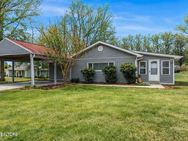 352 Lakeview Drive, Crossville, TN 38558