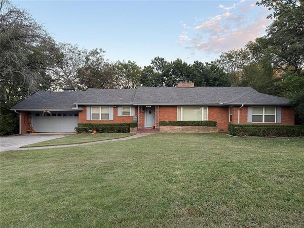 1230 S High School Street, Ada, OK 74820