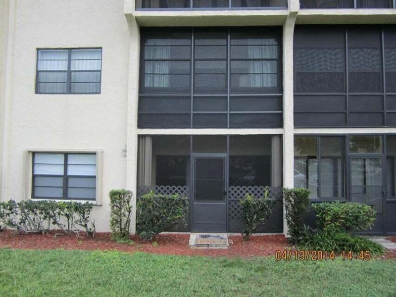 2050 Oleander Boulevard, Unit 1-105, Fort Pierce, FL 34950 Photo