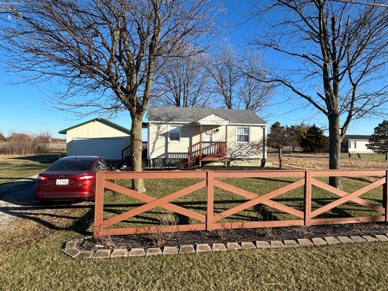 3131 S State Route 19, Oak Harbor, OH 43449 Photo 1