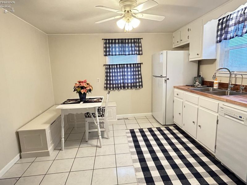 3131 S State Route 19, Oak Harbor, OH 43449 Photo 8