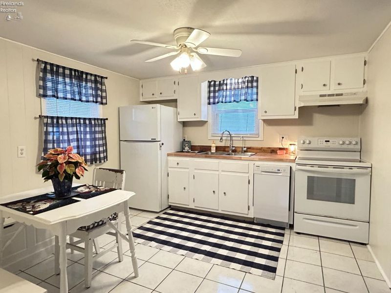 3131 S State Route 19, Oak Harbor, OH 43449 Photo 9