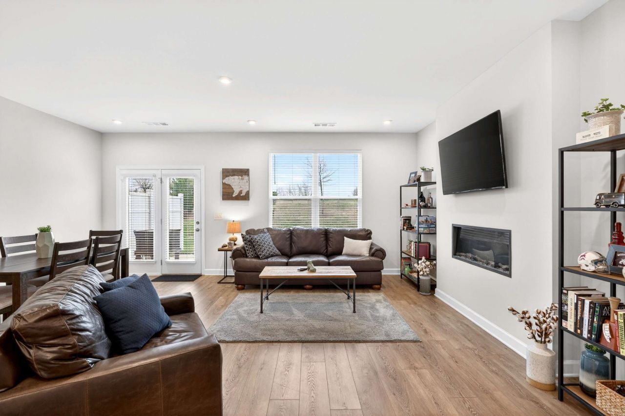 2014 Sperling Dr, Gallatin, TN 37066 Main Photo