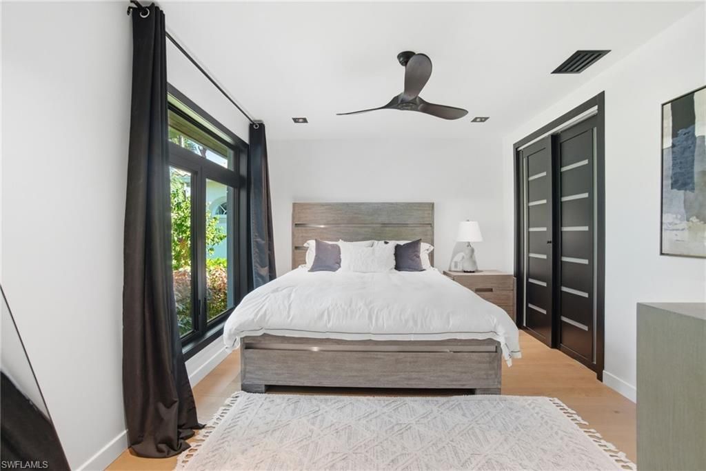 1506 Jewel Box Ave, Naples, FL 34102 Photo