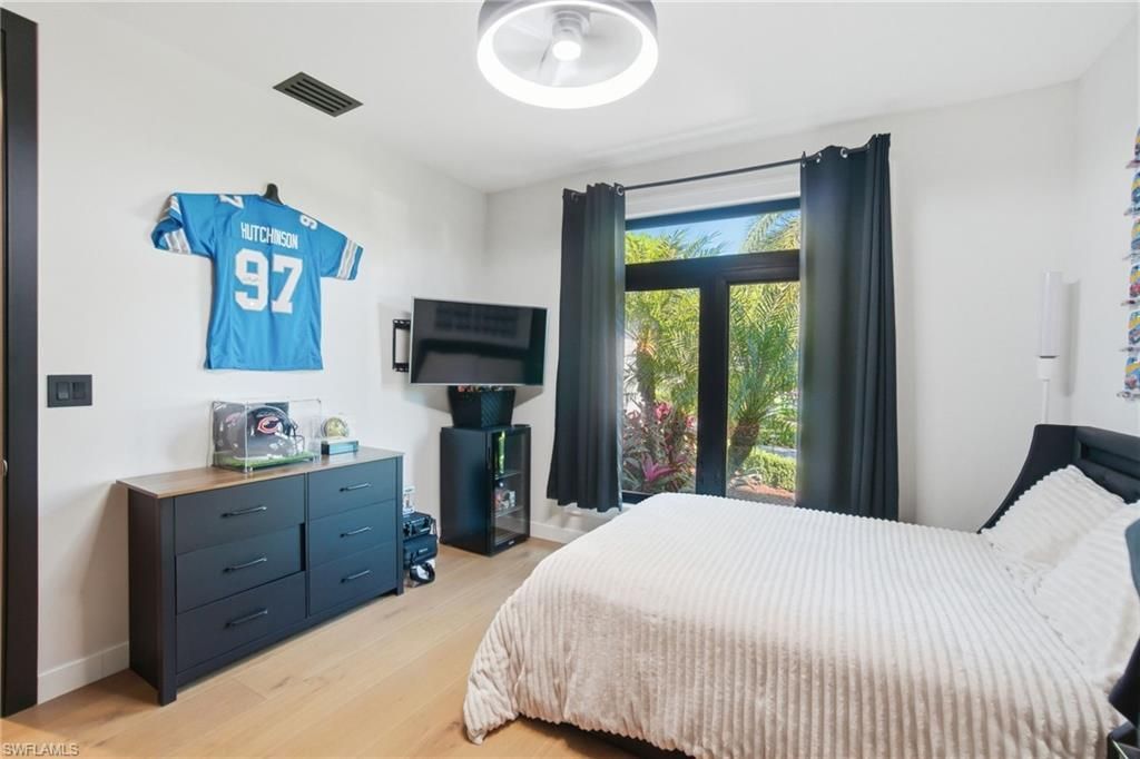 1506 Jewel Box Ave, Naples, FL 34102 Photo