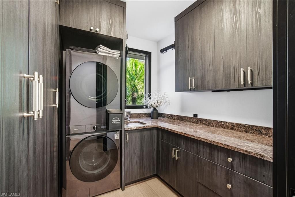 1506 Jewel Box Ave, Naples, FL 34102 Photo