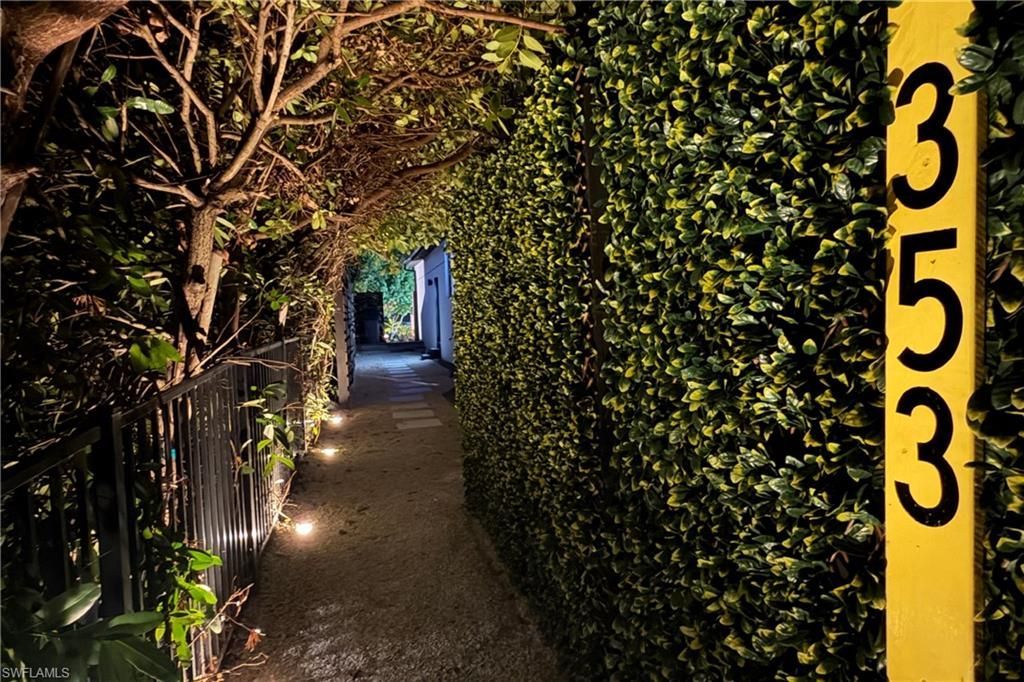 1506 Jewel Box Ave, Naples, FL 34102 Photo