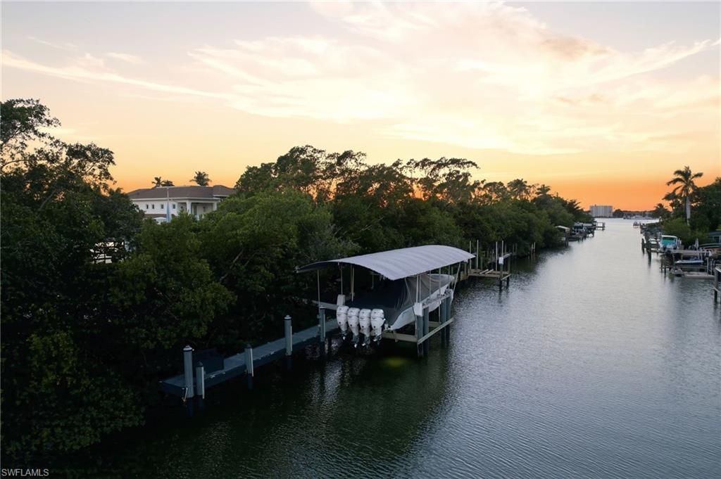 1506 Jewel Box Ave, Naples, FL 34102 Photo