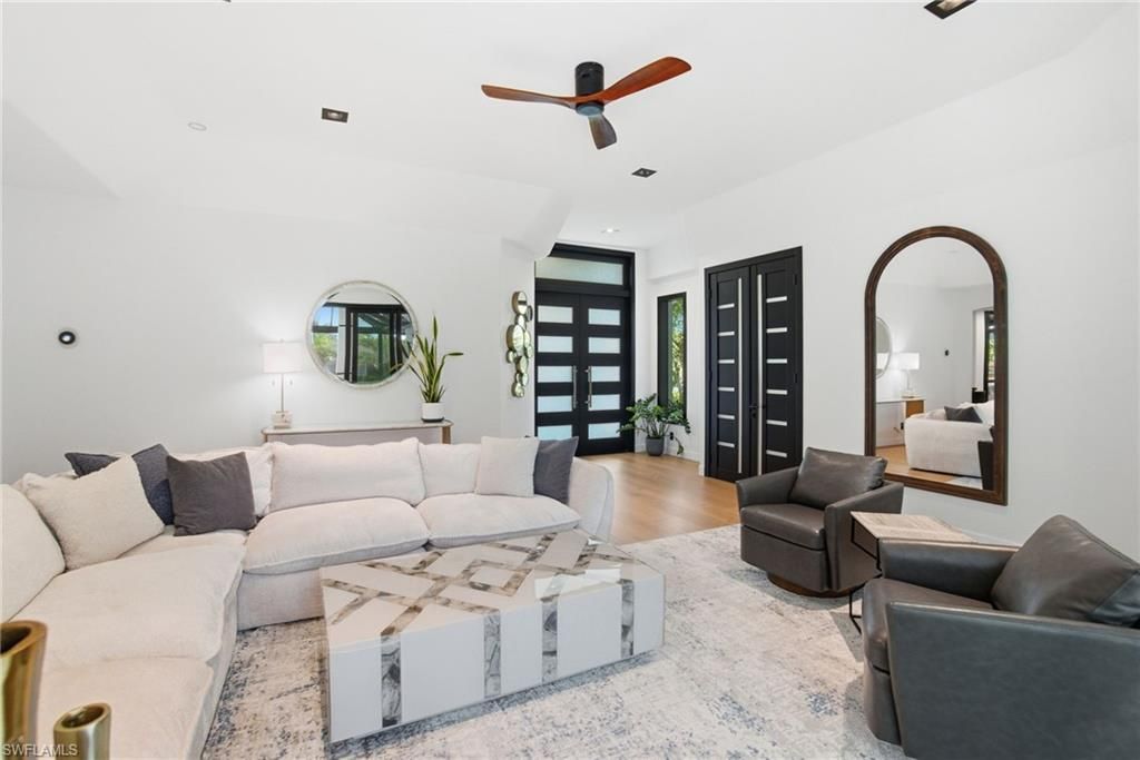 1506 Jewel Box Ave, Naples, FL 34102 Photo